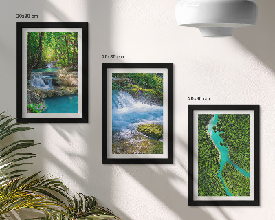Tríptico enmarcado Bosques verdes y aguas cristalinas de los ríos.