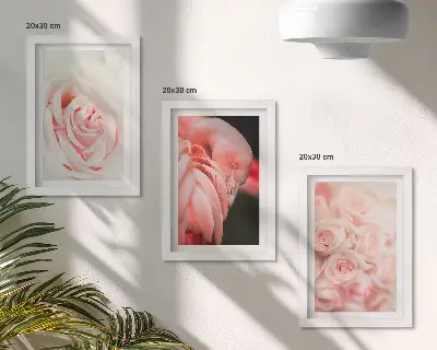 Tríptico enmarcado con diseño de rosas pastel y flamencos en tonos delicados