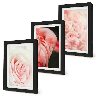 Tríptico enmarcado con diseño de rosas pastel y flamencos en tonos delicados