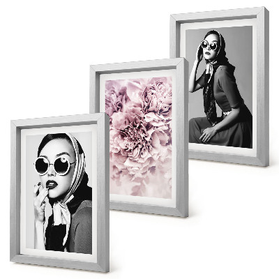 Juego de 3 cuadros decorativos Retratos elegantes de mujeres con flores rosas