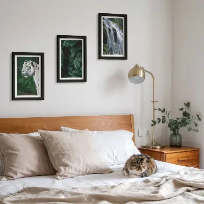 Juego de 3 cuadros decorativos con diseño de hojas de tigre blanco y cascada en un entorno natural