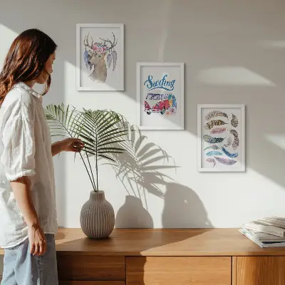 Juego de 3 cuadros decorativos con diseño de ciervo con astas, flores y furgoneta de vacaciones con plumas