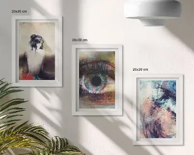 Tríptico enmarcado retrato de un ojo de mujer con colores abstractos que expresan emociones