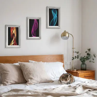 Juego de 3 cuadros decorativos con diseño de ondas de líneas de neón coloridas sobre fondo oscuro