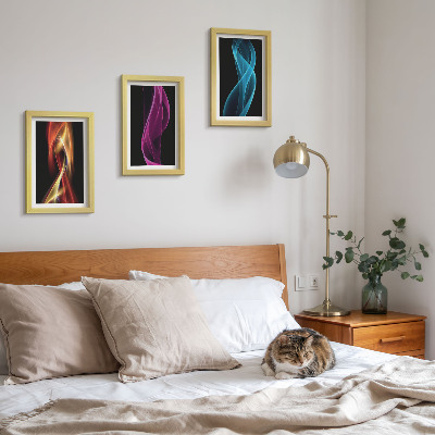 Juego de 3 cuadros decorativos Ondas de coloridas líneas de neón sobre un fondo oscuro