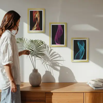 Juego de 3 cuadros decorativos con diseño de ondas de líneas de neón coloridas sobre fondo oscuro