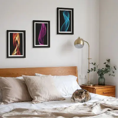 Juego de 3 cuadros decorativos con diseño de ondas de líneas de neón coloridas sobre fondo oscuro