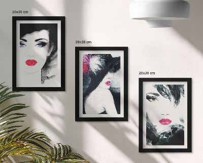Tríptico enmarcado Retratos pintados de mujeres con labios expresivos