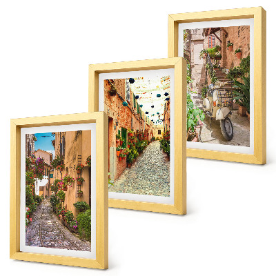 Juego de 3 cuadros decorativos Calles encantadoras con flores en un ambiente italiano.