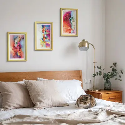 Juego de 3 cuadros decorativos con diseño de abstracciones coloridas y formas dinámicas