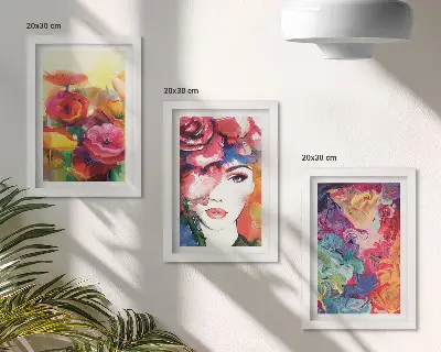 Tríptico enmarcado flores de colores intensos con retrato de mujer en estilo abstracto