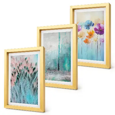 Juego de 3 cuadros decorativos con diseño de flores sobre fondo de colores pastel y delicados estampados