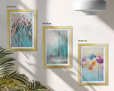 Juego de 3 cuadros decorativos con diseño de flores sobre fondo de colores pastel y delicados estampados