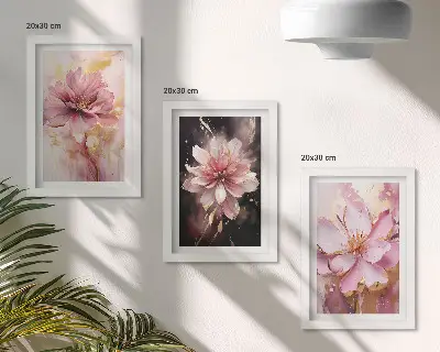 Tríptico enmarcado con composiciones florales en tonos rosas y blancos
