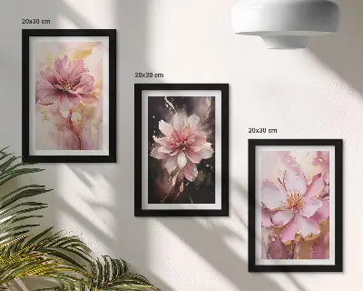 Tríptico enmarcado con composiciones florales en tonos rosas y blancos