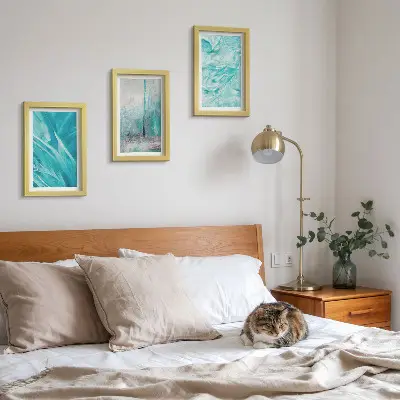 Juego de 3 cuadros decorativos con delicados patrones abstractos en tonos de azul