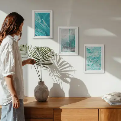 Juego de 3 cuadros decorativos con delicados patrones abstractos en tonos de azul