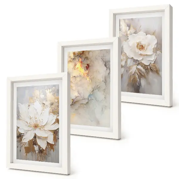 Juego de 3 cuadros decorativos con diseño floral sobre fondo claro de patrones abstractos