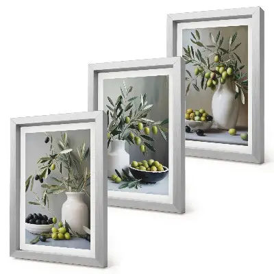 Juego de 3 cuadros decorativos con diseño de aceitunas en jarrones y ramas sobre fondo gris