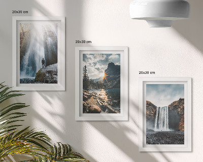 Juego de 3 cuadros decorativos Cascadas en las montañas con hermosos paisajes naturales.