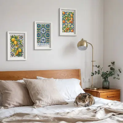 Juego de 3 cuadros decorativos con motivos cítricos y estampados abstractos coloridos