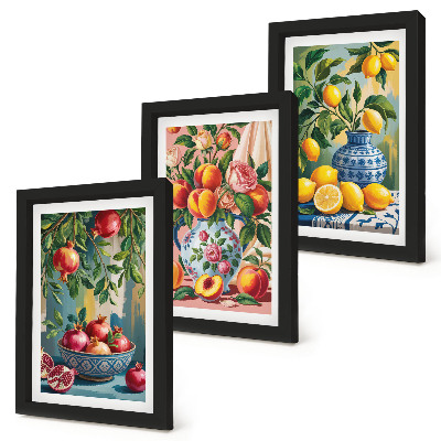 Juego de 3 cuadros decorativos Composiciones frutales con granadas, limones y duraznos.