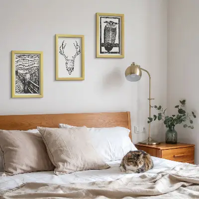 Juego de 3 cuadros decorativos con diseño inspirado en El Grito que integra una calavera y un búho en estilo gráfico