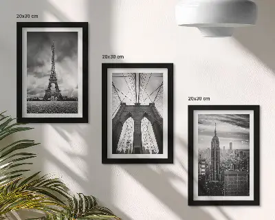 Juego de 3 cuadros decorativos de torres y puentes en tonos monocromáticos