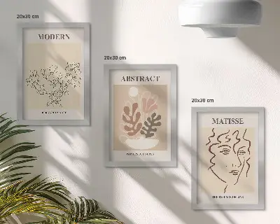 Tríptico enmarcado con motivos vegetales y líneas de estilo moderno