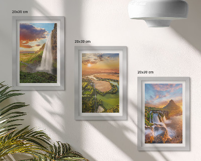 Tríptico enmarcado Cascadas, paisajes de montaña y ríos al atardecer.