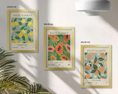 Tríptico enmarcado de carteles con frutas como limones, papayas, mandarinas y flores
