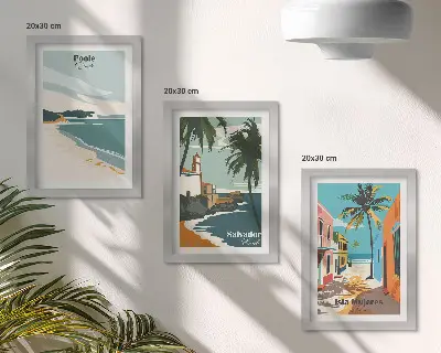 Tríptico de paisajes tropicales con playas y palmeras enmarcado
