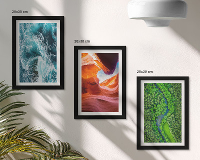 Juego de 3 cuadros decorativos Agua en movimiento en el cañón y naturaleza de bosque verde