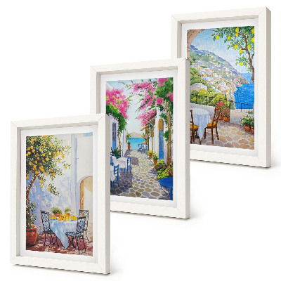Juego de 3 cuadros decorativos Calles encantadoras con plantas en flor y vistas al mar.