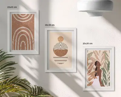 Tríptico enmarcado con diseños elegantes de motivos vegetales y formas geométricas