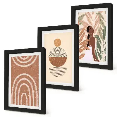 Tríptico enmarcado con diseños elegantes de motivos vegetales y formas geométricas