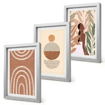 Tríptico enmarcado con diseños elegantes de motivos vegetales y formas geométricas
