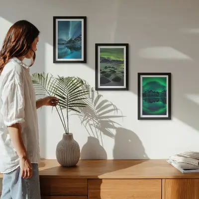 Juego de 3 cuadros decorativos con diseño de paisaje invernal de montañas y auroras boreales