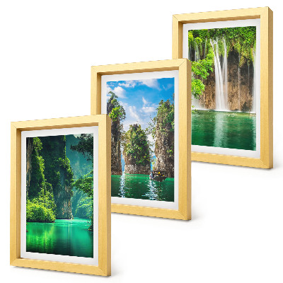 Tríptico enmarcado Paisajes verdes con cascadas y rocas.