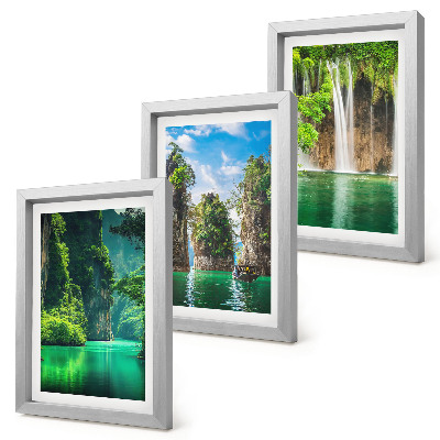 Tríptico enmarcado Paisajes verdes con cascadas y rocas.