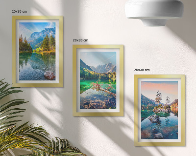 Juego de 3 cuadros decorativos Lagos de montaña con agua y paisajes naturales circundantes.