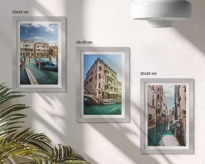 Tríptico enmarcado Vistas de Venecia con sus canales y arquitectura urbana.