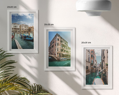 Tríptico enmarcado Vistas de Venecia con sus canales y arquitectura urbana.