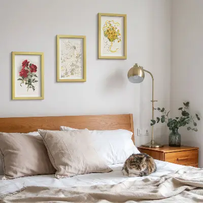 Juego de 3 cuadros decorativos con diseño de rosas rojas y flores blancas y amarillas en un jarrón