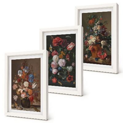 Juego de 3 cuadros decorativos Flores en jarrones, diversas composiciones vegetales de estilo vintage.
