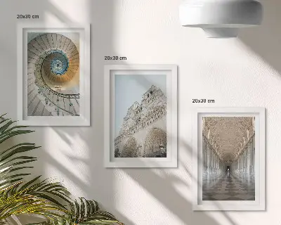 Tríptico enmarcado la escalera de caracol de la catedral, vista de la fachada y un pasillo embaldosado