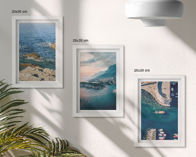 Juego de 3 cuadros decorativos Vistas al mar con acantilados y puertos de montaña.