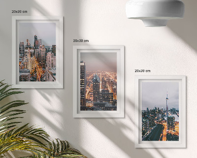 Tríptico enmarcado Vistas nocturnas de la ciudad con rascacielos y luces.