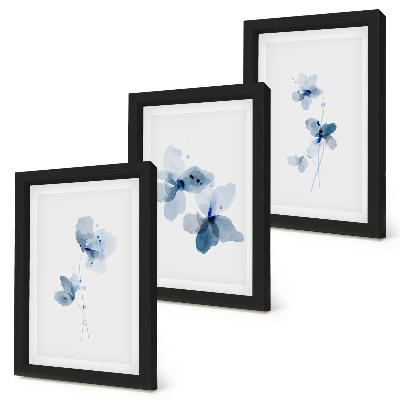 Juego de 3 cuadros decorativos Flores en tonos azules sobre un fondo claro
