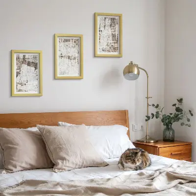 Juego de 3 cuadros decorativos con diseños abstractos en tonos blancos y marrones